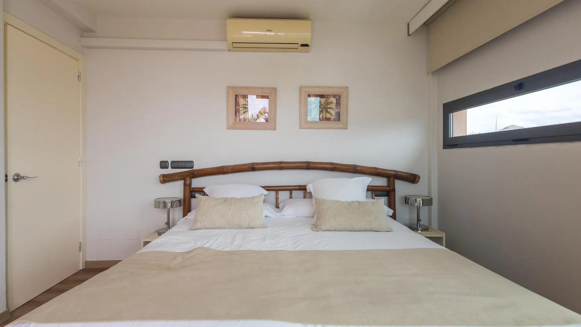 Lightbooking Salobre Los Lagos Piscina Privada San Bartolome de Tirajana  Spain