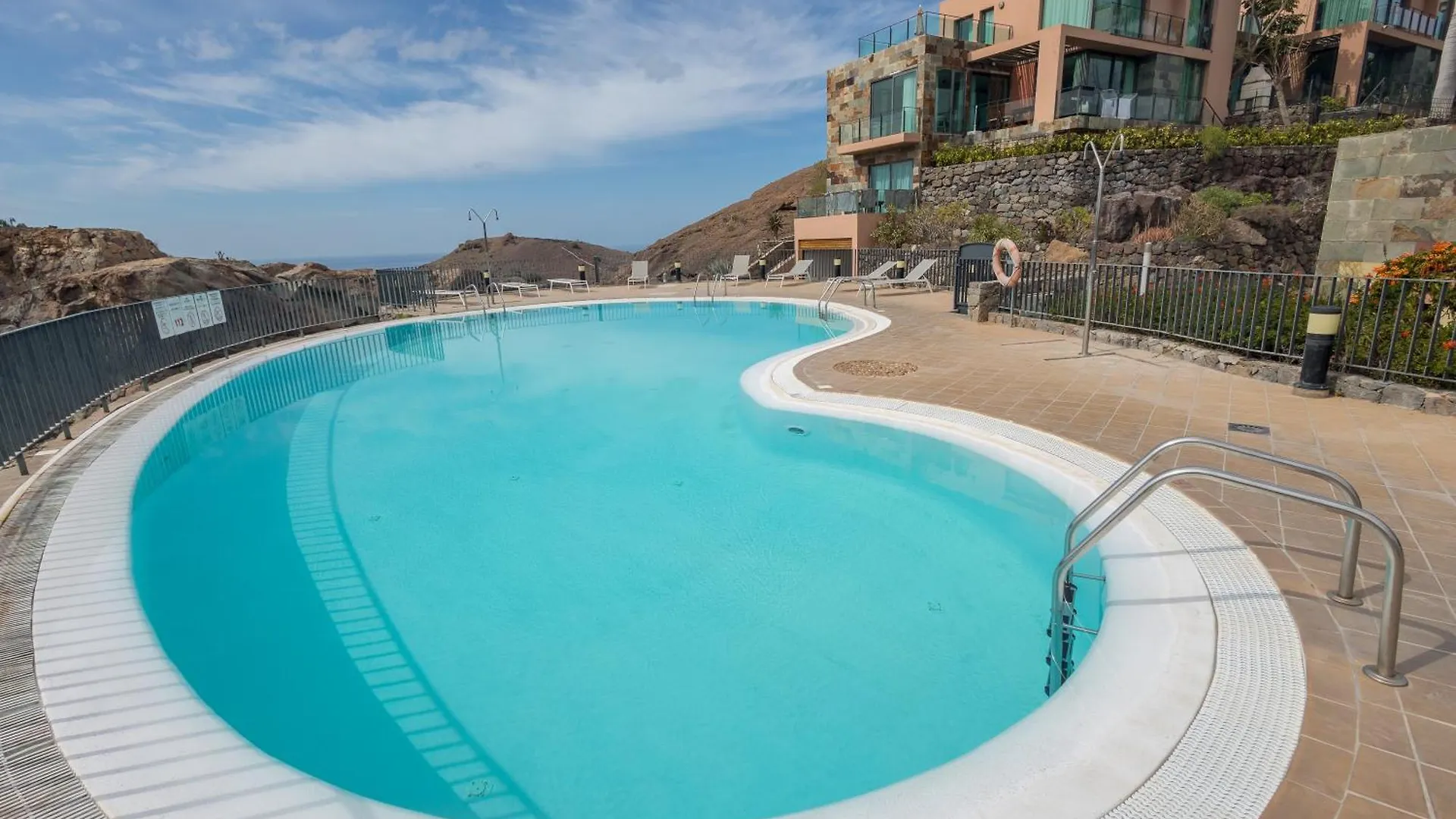 Lightbooking Salobre Los Lagos Piscina Privada San Bartolome de Tirajana  Spain