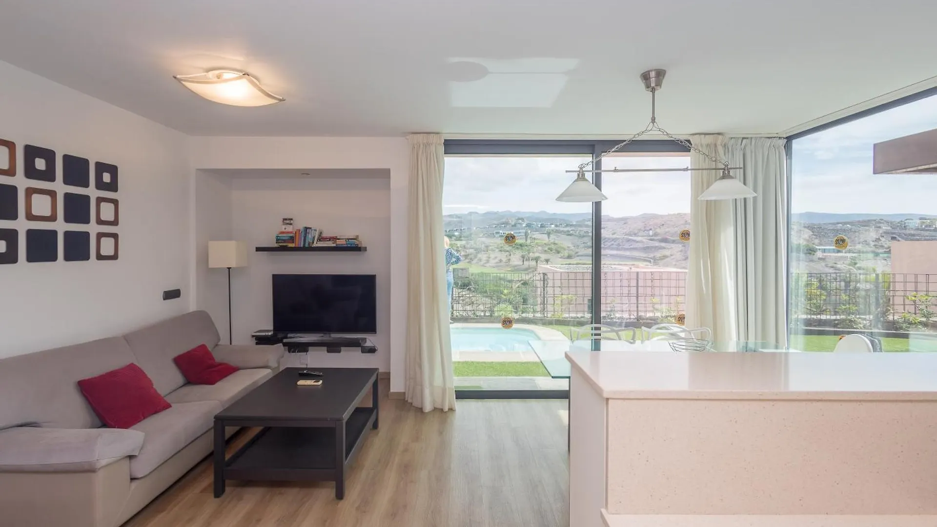 Lightbooking Salobre Los Lagos Piscina Privada San Bartolome de Tirajana  Villa