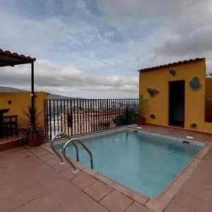 Tirajanas Villa