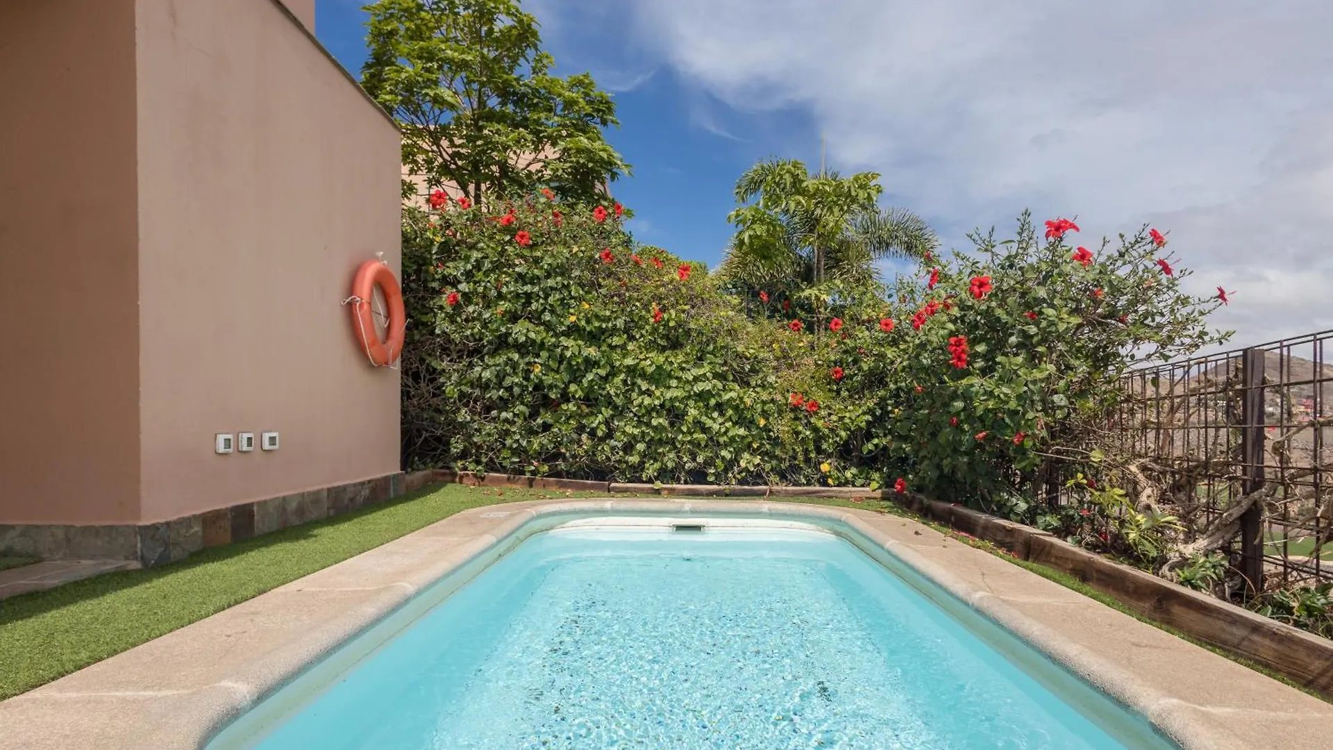 Lightbooking Salobre Los Lagos Piscina Privada San Bartolomé 0*,
