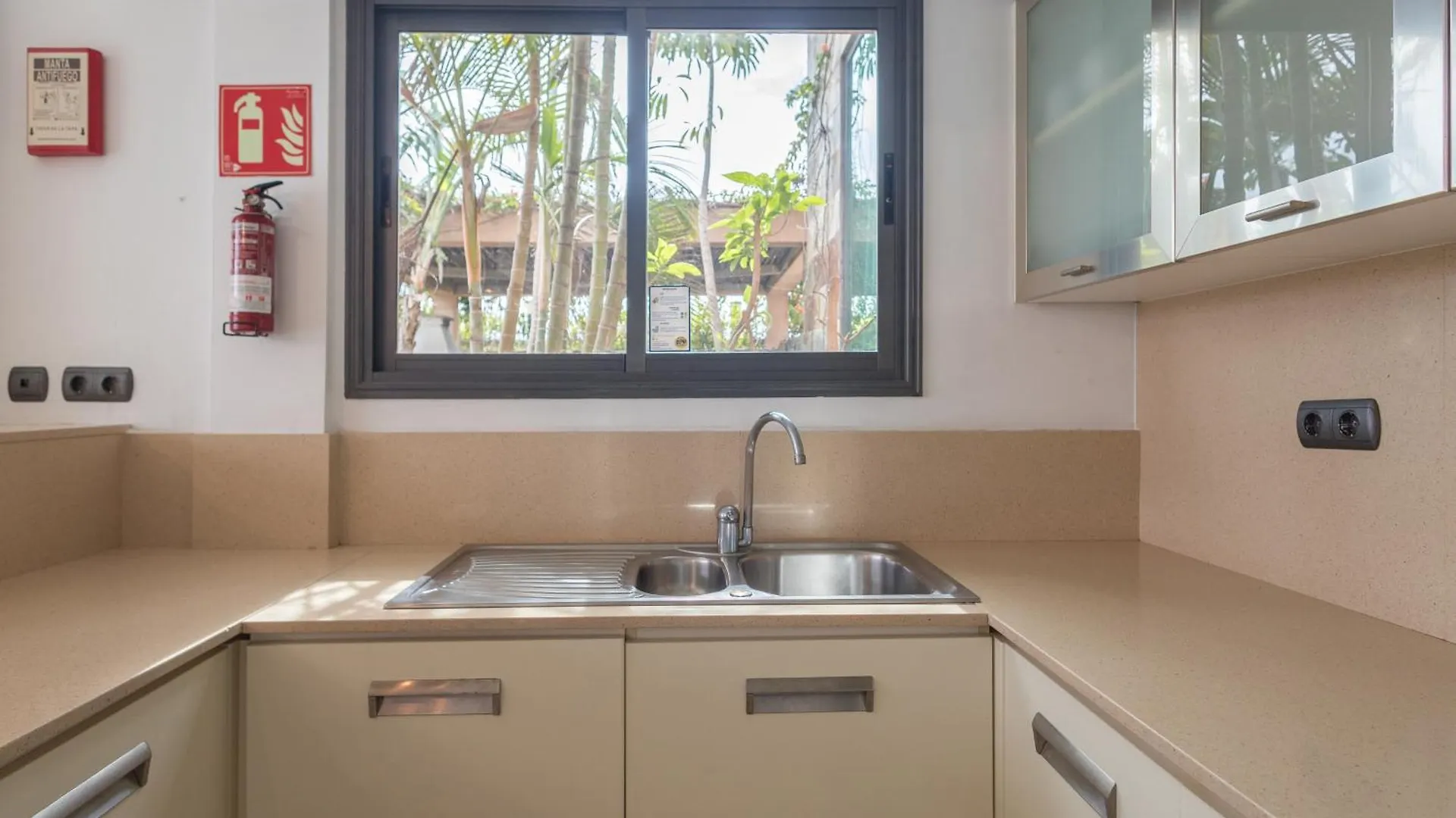 Lightbooking Salobre Los Lagos Piscina Privada San Bartolomé ヴィラ